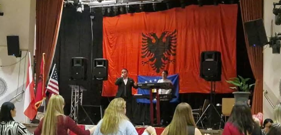 Shoqata Humanitare Kërçova – Vjenë festuan Ditën e Flamurit! (VIDEO)