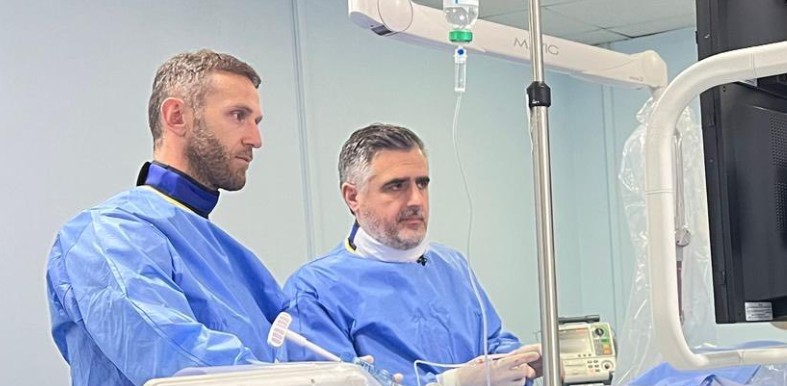 Kërçovari Dr. Florim Cuculi në Shqipëri