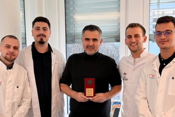 Katër mjekë nga Kosova falënderojnë Kërçovarin Prof. Dr. Florim Cuculin