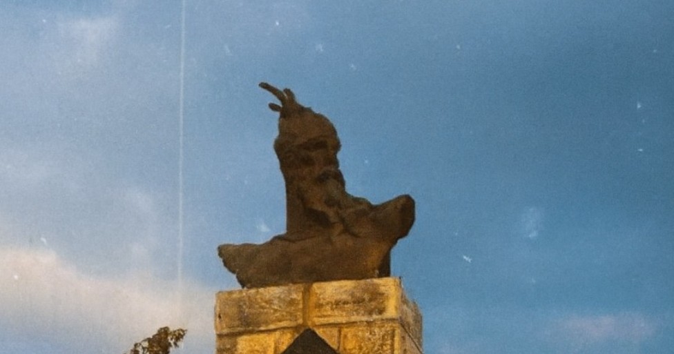 Largimi i bustit të Skenderbeut nga Kalaja e Kërçovës! Shkruan prof.Ilaz Kadriu