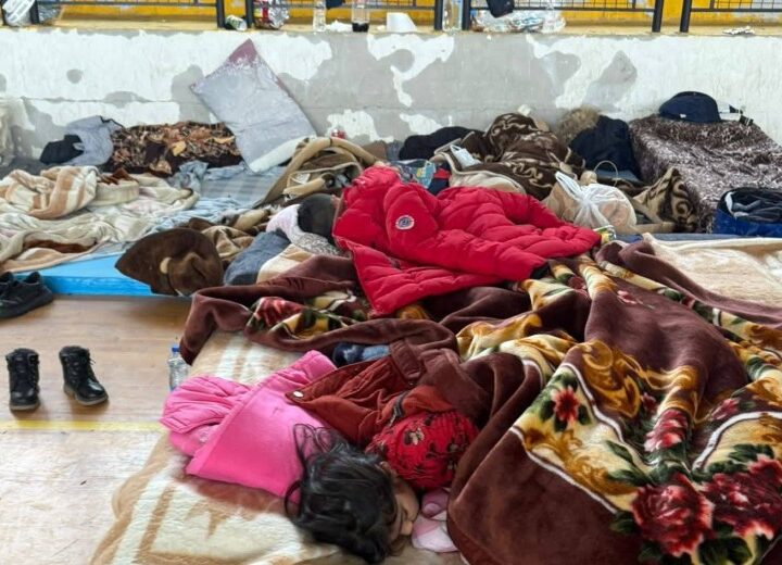 Rreth 30 familje të strehuara në sallën sportive të Ivanidollit pas përmbytjeve në Kërçovë !