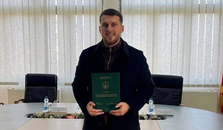 Urime: Kërçovari Betulla Baftiri diplomohet  në Fakultetin e Shkencave Islame