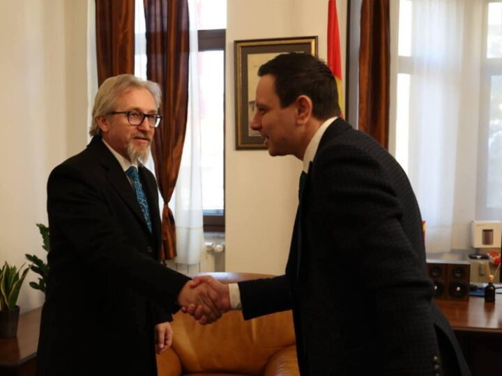 Ministri Fatmir Limani në takim me Ambasadorin Begoviq në Bukuresht