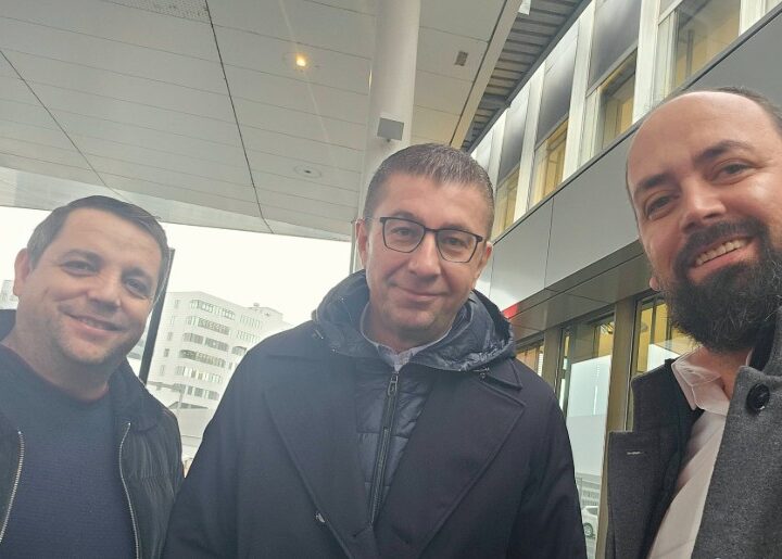 Ka javë që nuk maten me ditë, por me biseda, njerëz dhe energji. Davosi ishte pikërisht një prej tyre. Shkruan Florim Useini