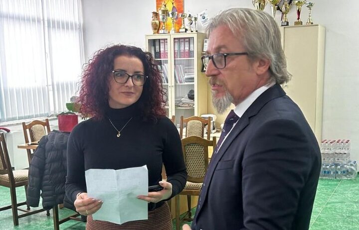 Ministri Fatmir Limani me urim për profesoreshë Merita Demirin