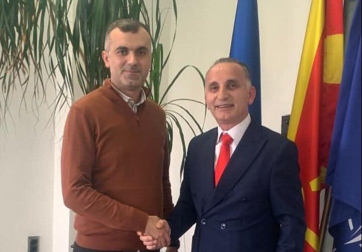 Dorëzohet mandati i Avokatit të Popullit, Ylber Rufati uron Selamin për detyrën e re