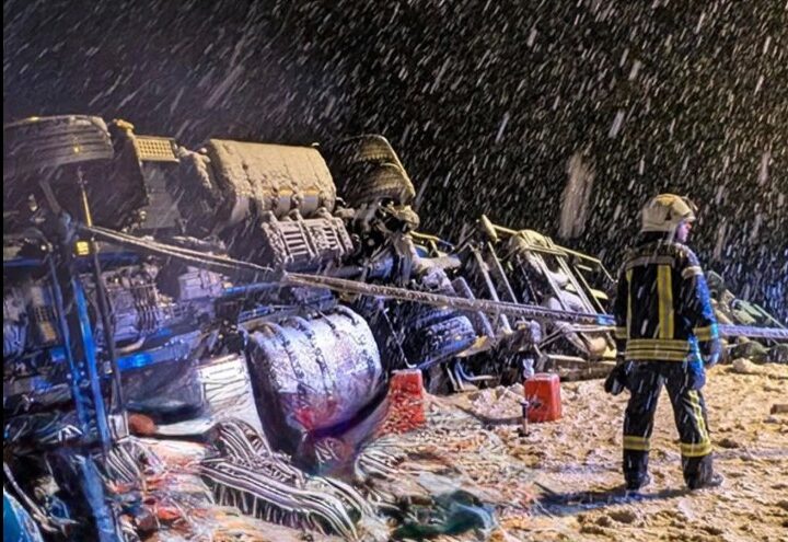 Gjermani: Të paktën tre të vdekur, shumë lëndime, aksidente të shumta të makinave, anulime të trenave