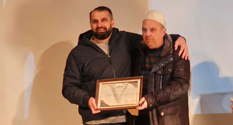 Shoqata Humanitare  Kërçova Vjenë falenderon shoqatën Votra (VIDEO)