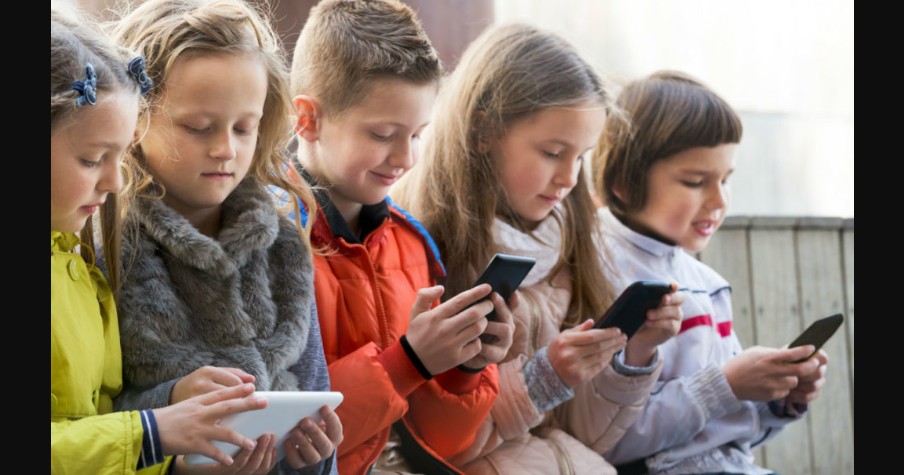 Pa telefona, pa rrjete sociale, Franca vendos rregulla të reja për fëmijët