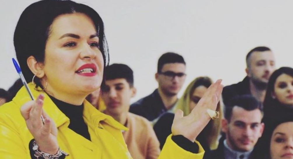 Mashtrimi, solidariteti dhe dëshirat politike !