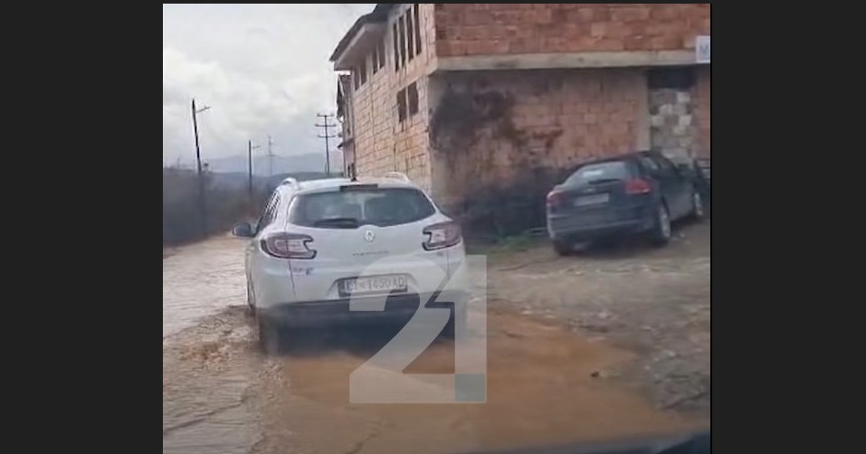 Përmbytje edhe në lagjen Ivanidoll të Kërçovës (VIDEO)