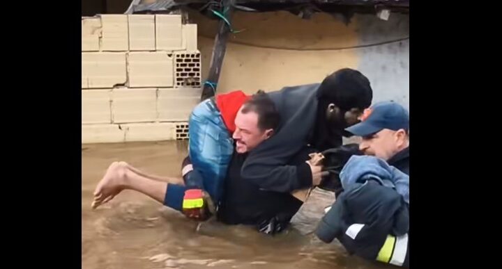 Përmbytje në Kërçovë detyruan qindra banorë largohen nga shtëpitë !