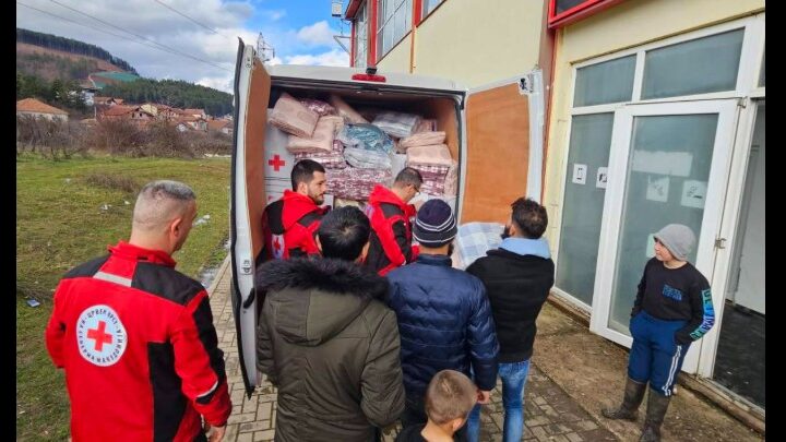Kërçovë Kryqi i Kuq u del në ndihmë qytetarëve