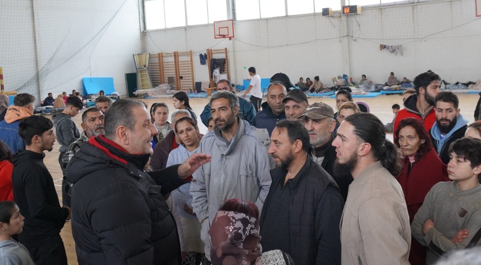 Kryetari i Komunës së Kërçovës në vizitë tek personat e strehuar përkohësisht (VIDEO)