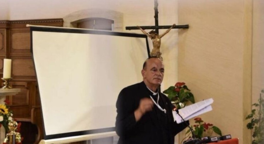 Deklarata përçarëse e priftit katolik Don Shan Zefi: Si mysliman nuk ke shpirt shqiptar !