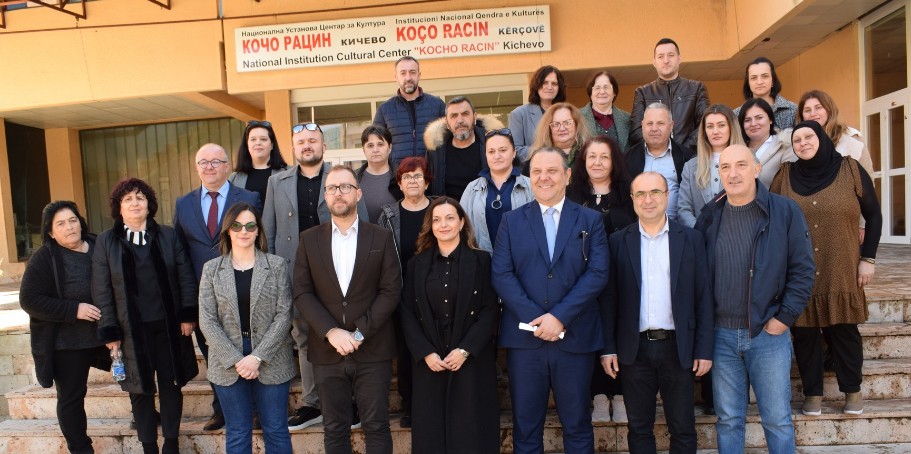 Vizita e ministrit në  INQK “Koço Racin” – Kërçovë. Shkruan drejtori Mazllam Osmani