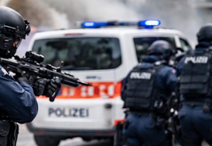 Zvicër: Policia bastis një klub shqiptarë ! Ja cfar u gjet mbrenda ?