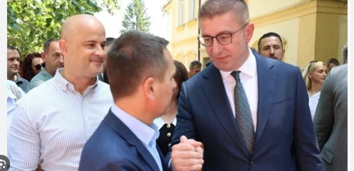 Kasami ja si i përgjigjet Mickoskit pas asaj se kush vendos për ministrat në Qeveri?