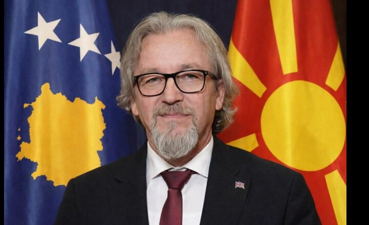 Ministri Fatmir Limani uron Pavarsin e Kosovës