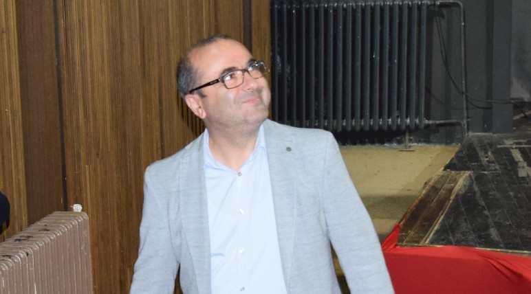 Nga “meritë partiake” te “funksionim institucionesh” Shkruan Mazllam Osmani