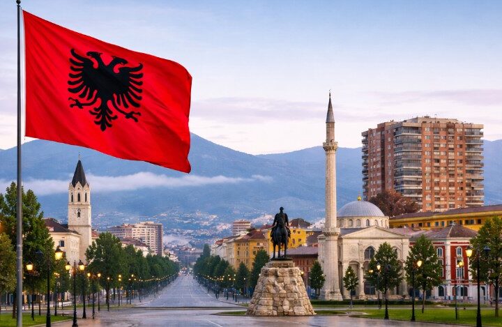 Shqipëria po “shuhet”! Lindjet në 2025-n ishin 74% më të ulëta ?