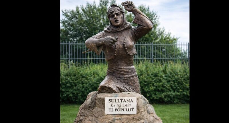 Kënga e Sulltanës kënduar nga Vllezërit Dervishi