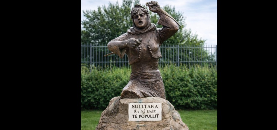 Kënga e Sulltanës kënduar nga Vllezërit Dervishi