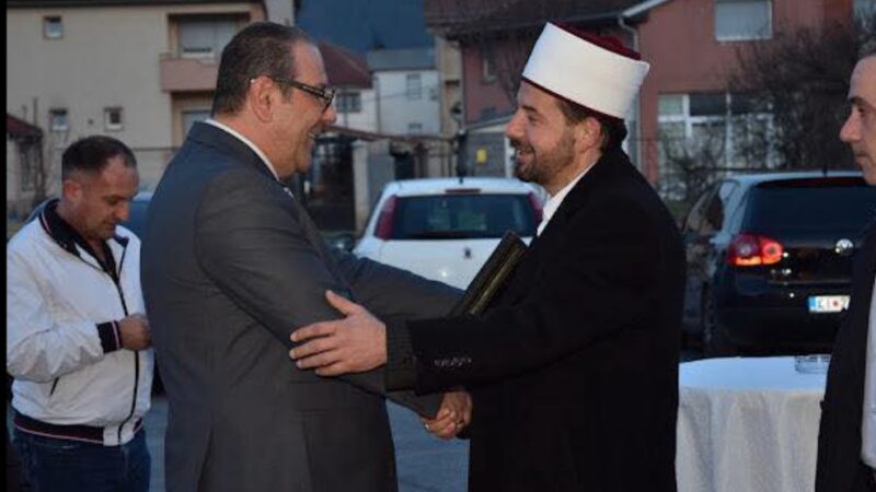 Iftar i përbashkët nga Myftinia e Kërçovë prezent dhe kryetari Jovanoski