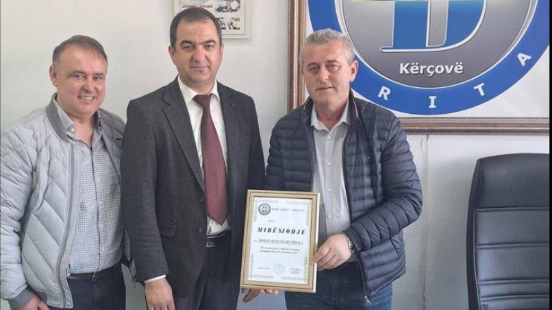 Me rastin e 7 Marsit, 20 pajisje kompjuterike për SHMK “DRITA” – dhuratë nga SHH Cërvica–Zvicër