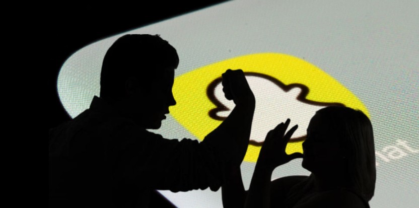 “Ma fshiu Snapchat-in dhe më rrahu” – e mitura denoncon në Polici babanë?