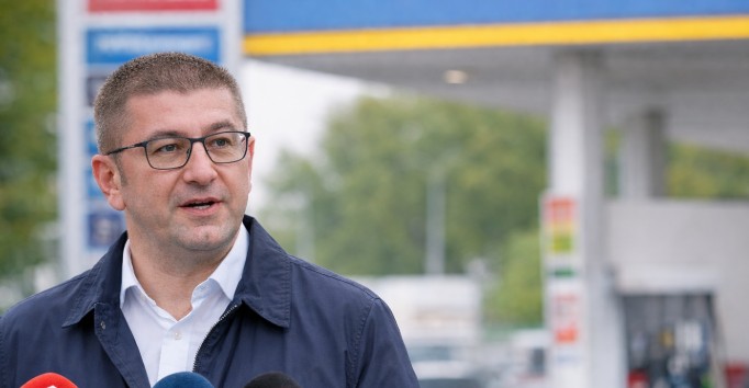 Hristijan Mickoski siguron qytetarët: Nuk pritet mungesë karburanti