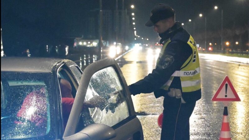 Tre persona në Kërçovë kapen pa patenta !?