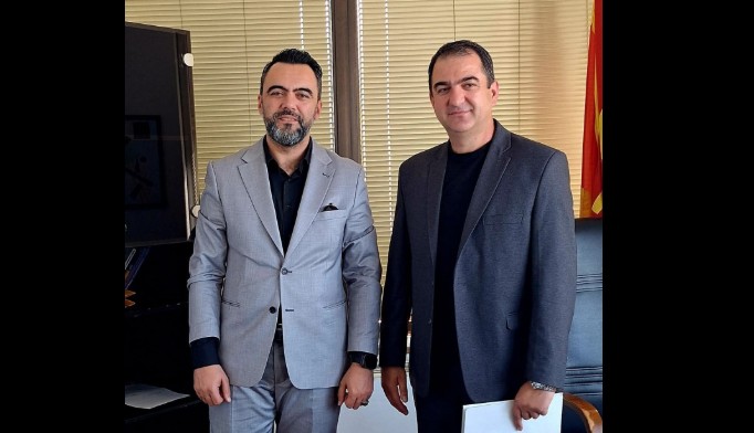 Gjimnazi “Drita” në Kërçovë kërkon hapjen e paraleles së makinerisë, drejtori takim me zv.ministrin Driton Sulejmani