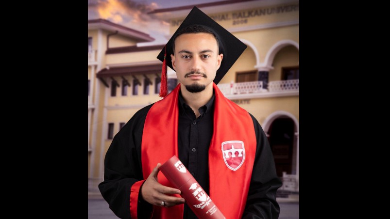 Urime: Diplomohet djali i deputetes Valbona Adili Emini