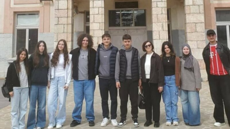 Suksese të shkëlqyera në Kimi: Nxënësit e Gjimnazit “Drita” triumfojnë në garat rajonale