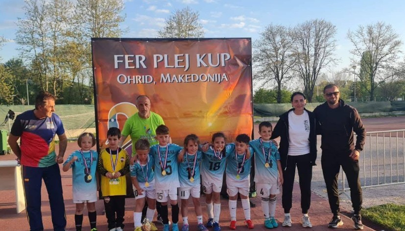 Urime: KF Uskana shkëlqen në “Fer-Plej Cup Ohër” me dy trofe dhe një çmim individual
