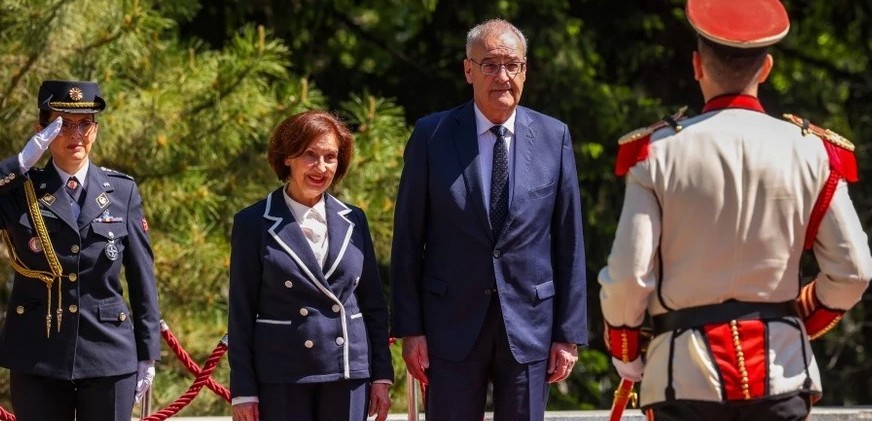 Presidenti i Zvicrës arrin në Maqedoni