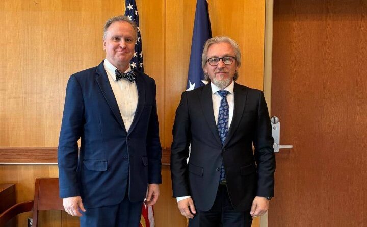 Ministri Fatmir Limani takim me Zv. Ambasadorin e Amerikës