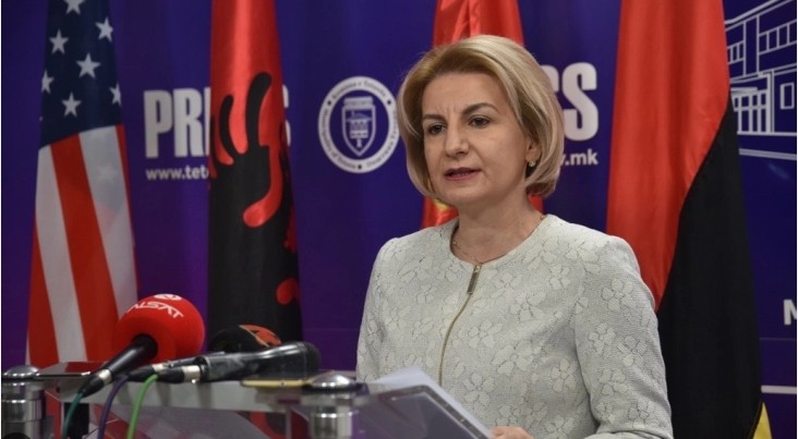 Bastiset shtëpia e Teuta Arifit ! Gjendet drogë (VIDEO)