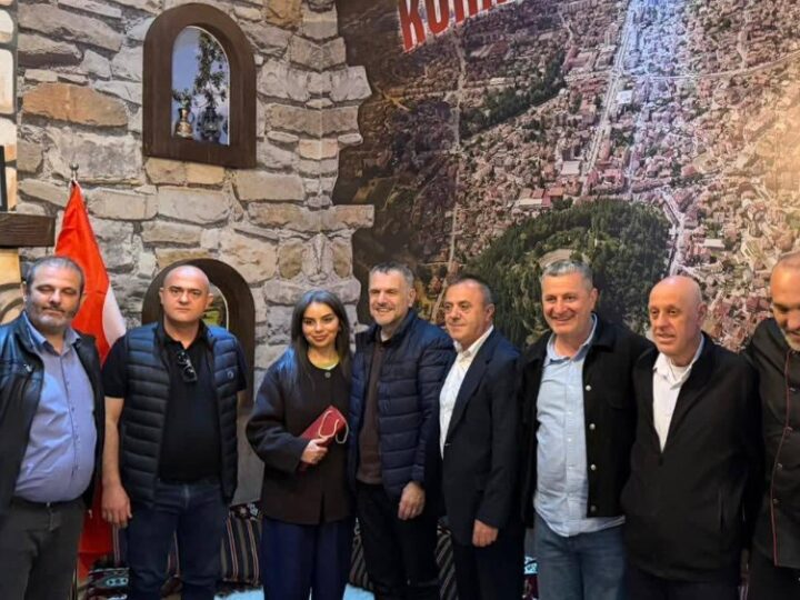 Kryetari i Bajrampaşës vizitë në Çarshinë e Vjetër te Berza në Kërçovë