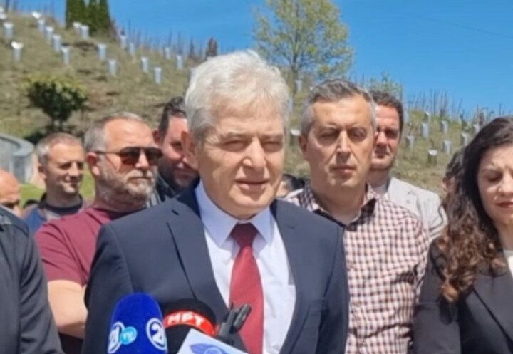 Ahmeti: E kemi detyrim që të mos e harrojmë gjakun dhe sakrificat e dëshmorëve