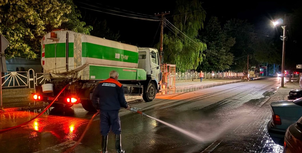Kërçova pastrohet para ardhjes së Mickovskit (VIDEO)