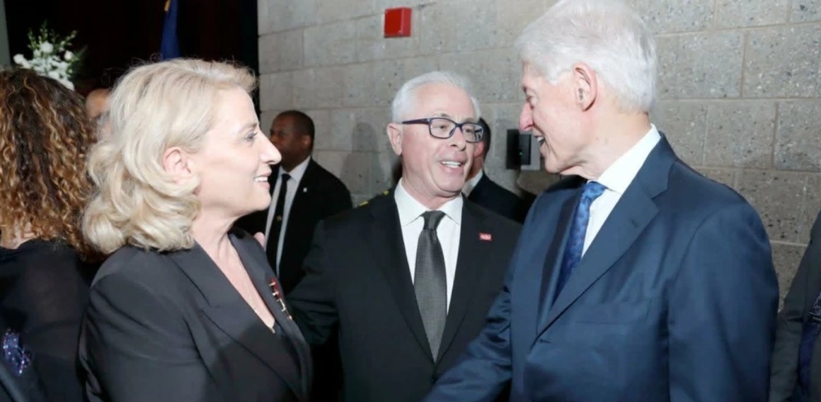 Shkurte Fejza takohet në Amerikë me ish-presidentin Bill Clinton