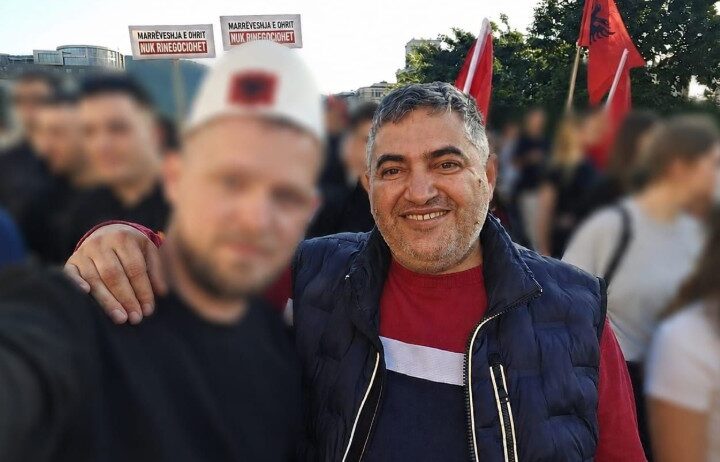 VLEN: Kundër kujt proteston Bujar Ahmeti, kundër vetvetes apo kundër axhës së tij Ali Ahmetit?