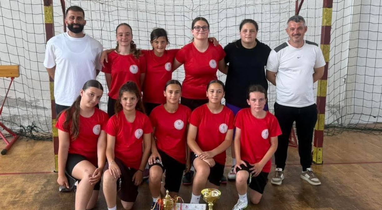Urime: Shkolla “Sande Shterioski” shpallet kampione shtetërore në futsall