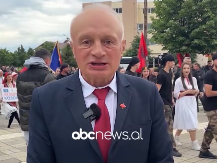 Kukësi mikpret sofrën dardane! Profesori Sadik Emroja nga Kërçova me mesazh nga manifestimi (VIDEO)