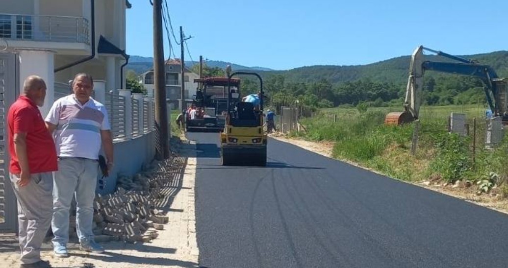 Asfaltohet rruga në fshatrat Cërvicë dhe Kolibar të Kërçovës
