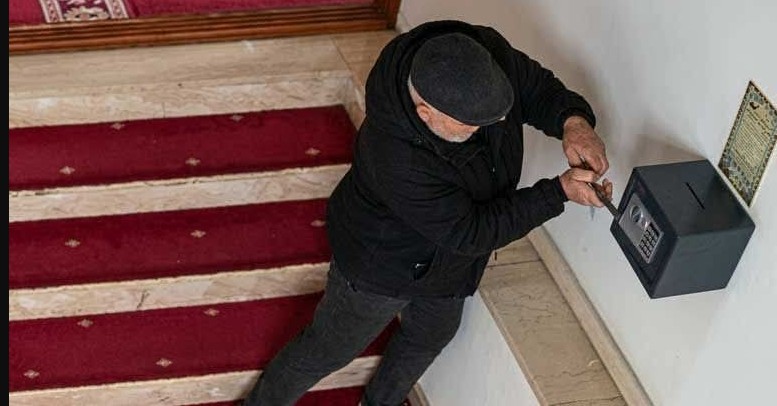 Ky është hajni i dyshuar që vidhte xhamitë ?