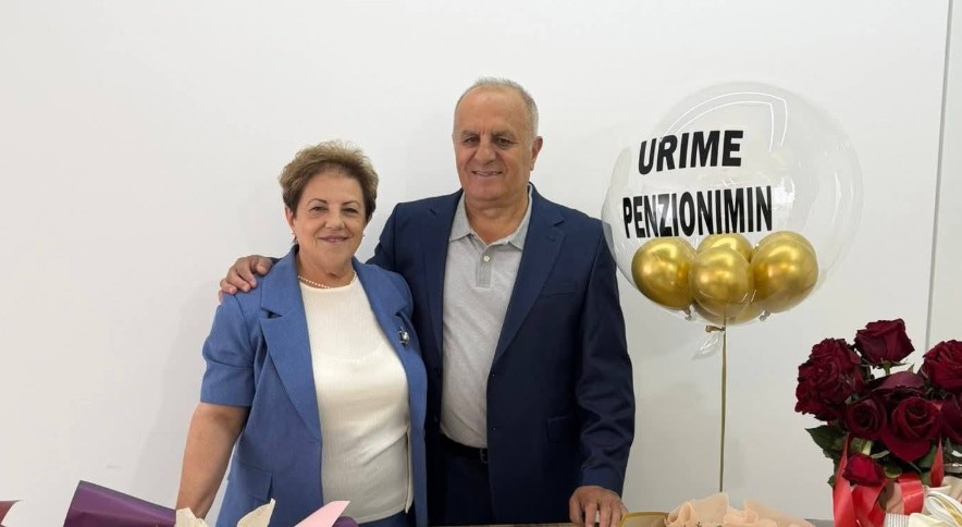 Kërçovë: Çifti i mësuesve Sabije dhe Aqif Zenku pensionohen së bashku pas katër dekadash në arsim
