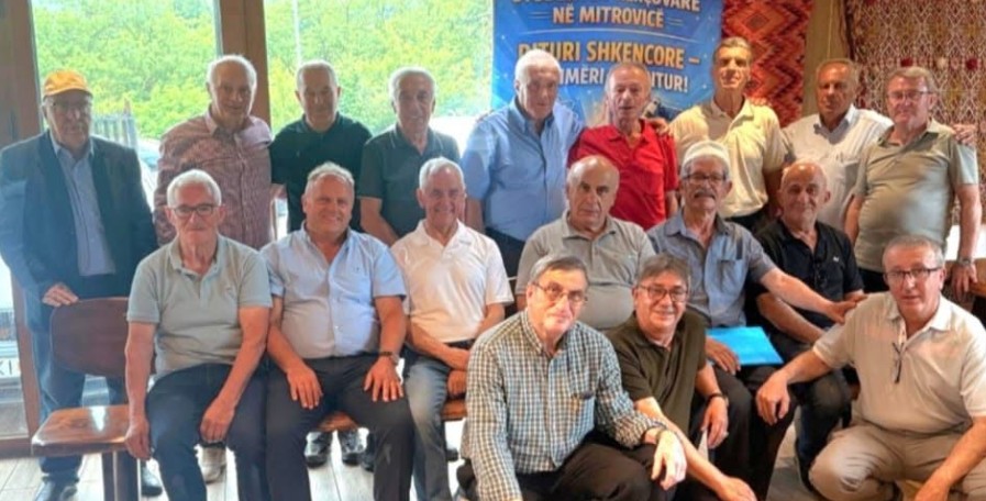 Studentët Kërçovarë në Mitrovicë takohen pas 50 vjetësh